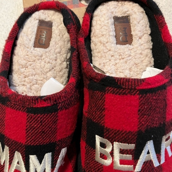 NWT Dearfoams Mama Bear Slippers - Picture 2 of 6